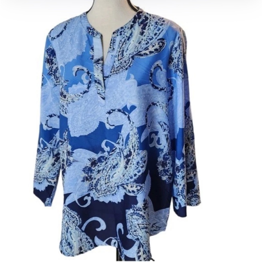 Chico's‎ Blue and White Floral Blouse